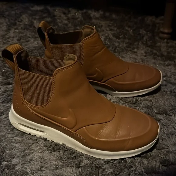 Nike Shoes Nike W Air Max Thea Mid Womens Sneaker Size 85 Tan